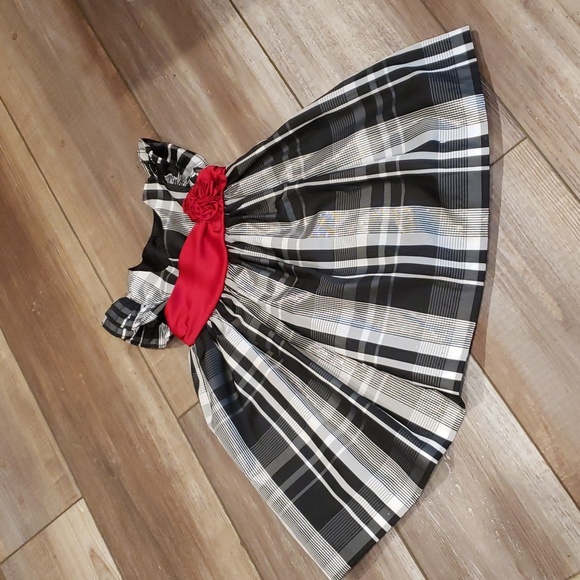 Like new Baby girl 12 month black, white, gray, & red Cherokee dress - Picture 1 of 9